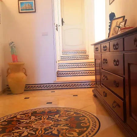 Apartment Seafront Apartmnet In Near The Sea Tropea