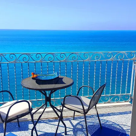 Seafront Apartmnet In Near The Sea Apartment *