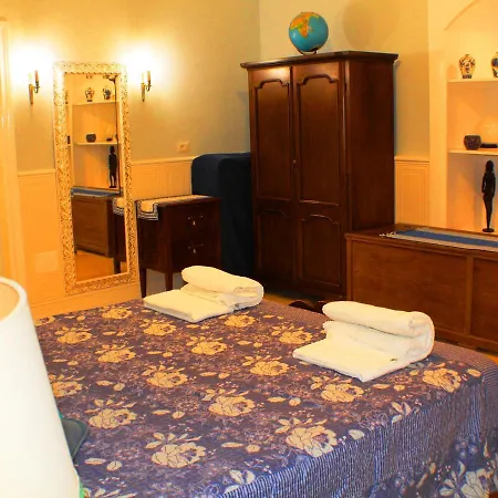 Apartment Seafront Apartmnet In Near The Sea Tropea
